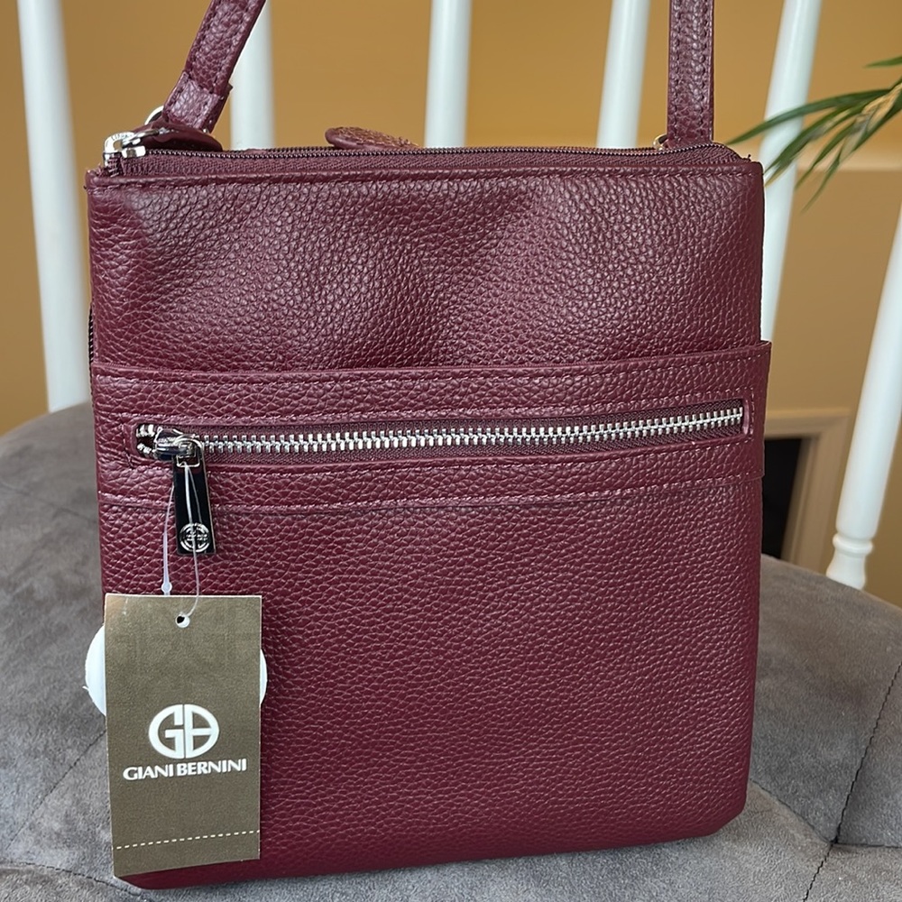 GIANI BERNINI ~ Triple-Zip Pebble Leather Dasher Crossbody ~ Wine ~ NWT!